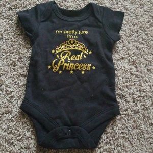 👶👑Cute black and gold onesie